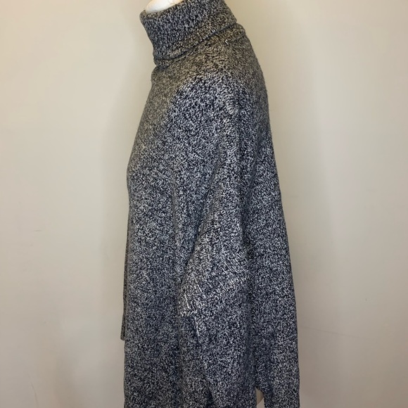 Grey Turtleneck - Picture 3 of 4